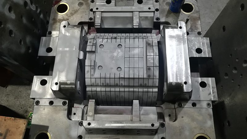 成都吸塑模具加工：揭秘价格背后的因素**