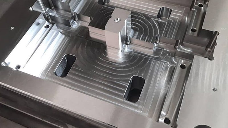 C电子精密模具：揭秘其制造工艺与选型要点