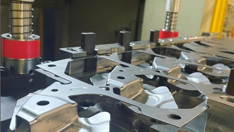 成都汽车模具加工周期：揭秘影响周期的关键因素**